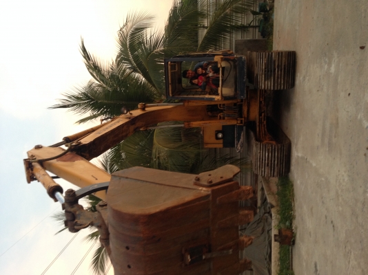 ขายแบคโฮ KOMATSU PC100-2 ขายแบคโฮ KOMATSU PC100-2