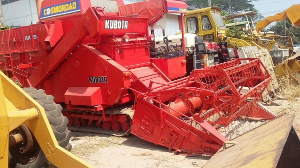 ขายรถเกี่ยวข้าว KUBOTA  AX60