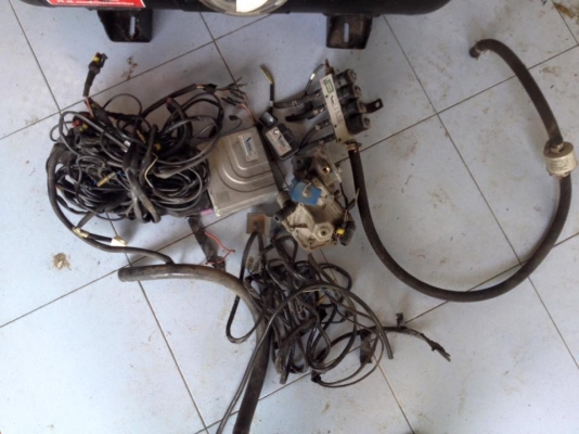 ชุดแก๊สหัวฉีด อุปกรณ์ครบ ถังปี2011