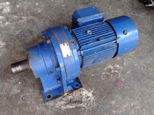 ขายมอเตอร์เกียร์ Cycro drive Sumitomo 1HP. 380V อัตราทด 1:87 มีระบบเบรคในตัว สภาาพสวย วิ่งนิ่มเดิมๆพร้อมใช้งาน