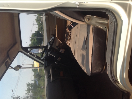 ขายรถ ISUZU NKR