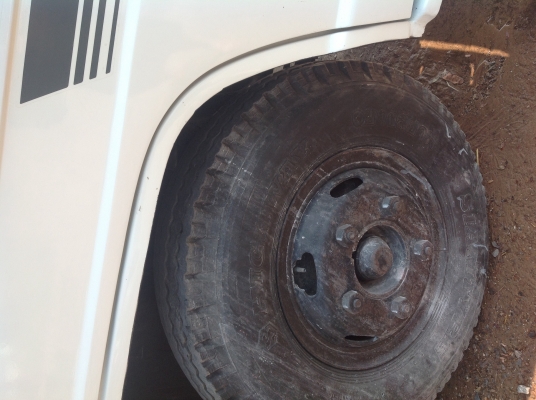 ขายรถ ISUZU NKR