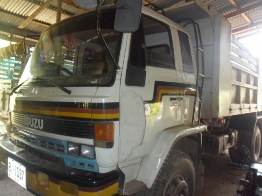 ขาย..ด่วนๆๆๆ ครับ  อีซูสุ ร็อคใหญ่ 10 ล้อ ดั้ม 2 เพลา ลากข้าวได้ ดินได้ ติดต่อ ช่างหมึก 087-5262494 และ 094-7452226ต่อรองได้