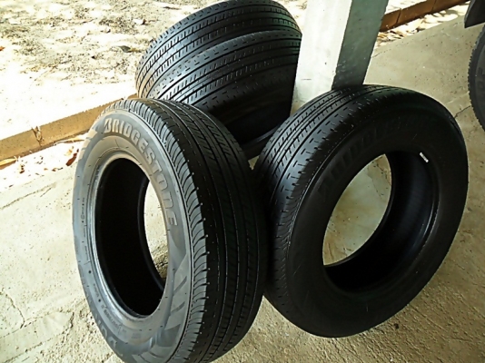 ยางกระบะ15  บริดสโตน205-70-R15ลงพื้นปี14 (4เส้น3,500)