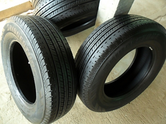 ยางกระบะ15  บริดสโตน205-70-R15ลงพื้นปี14 (4เส้น3,500)