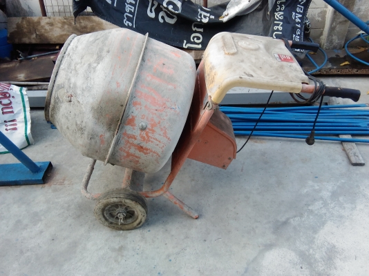 ขายโม่ผสมคอนกรีตมือสองลูกเล็ก 220v พร้อใช้ ขายโม่ผสมคอนกรีตมือสองลูกเล็ก 220v พร้อใช้