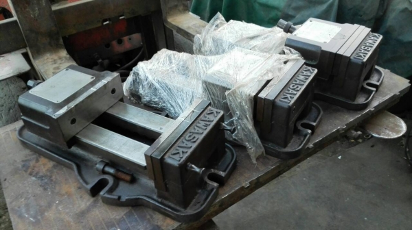 Sell>> ปากกาจับงาน KAWASAKI Made in JAPAN 7"นิ้ว สดนอกพึ่งลงตู้ แน่นทุกตัวมาเทสก่อนได้!!