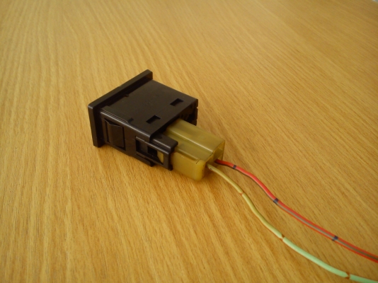 สวิตช์ ไฟตัดหมอก ของรถ TOYOTA แบบมีขอบด้านหน้า สวิตช์ ไฟตัดหมอก ของรถ TOYOTA แบบมีขอบด้านหน้า