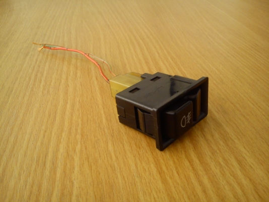 สวิตช์ ไฟตัดหมอก ของรถ TOYOTA แบบมีขอบด้านหน้า สวิตช์ ไฟตัดหมอก ของรถ TOYOTA แบบมีขอบด้านหน้า