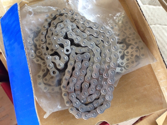 ขายโซ่สแตนเลส ขนาดตามรูป มีหลายกล่องครับ