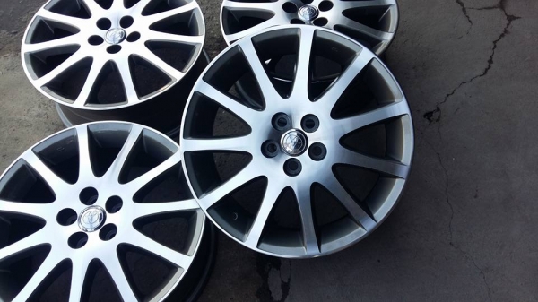 ขายล้อแม็ก wish mc 17" สนใจติดต่อ ตาเล็ก ล้อและยาง 081-3747940