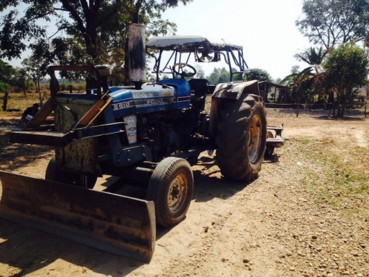 FORD 6610 ไอ้หนุ่มเสื้อลาย ใบดัน หาง7 สวยพร้อมใช้ เอกสารอินวอยซ์พร้อมทำเล่ม แจ้งลงนครพนม