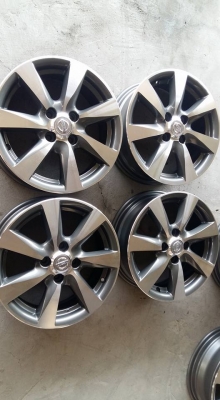 ขายล้อแม็ก almera 15" สนใจติดต่อ ตาเล็ก ล้อและยาง 081-3747940 ขายล้อแม็ก almera 15" สนใจติดต่อ ตาเล็ก ล้อและยาง 081-3747940