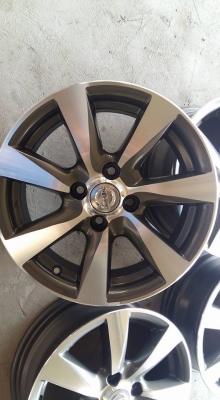 ขายล้อแม็ก almera 15" สนใจติดต่อ ตาเล็ก ล้อและยาง 081-3747940