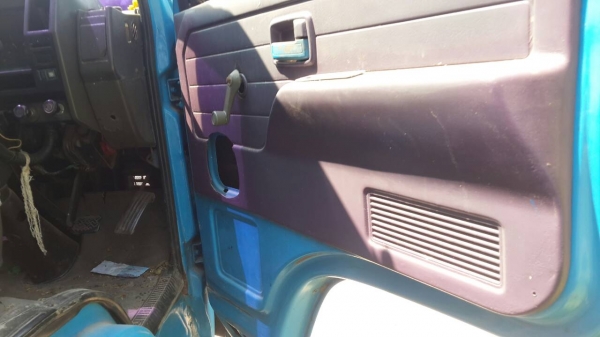 ขายด่วน หกล้อดั้ม ISUZU NRR เครื่อง 175แรง เครื่องดี คัชชีมีตำหนิ เอกสารพร้อมโอน