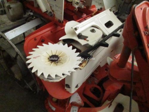 ขาย รถเกี่ยวข้าวเดินตาม KUBOTA HF52S รหัสสินค้า : 80802329 www.nihonmono.com ขาย รถเกี่ยวข้าวเดินตาม KUBOTA HF52S รหัสสินค้า : 80802329 www.nihonmono.com