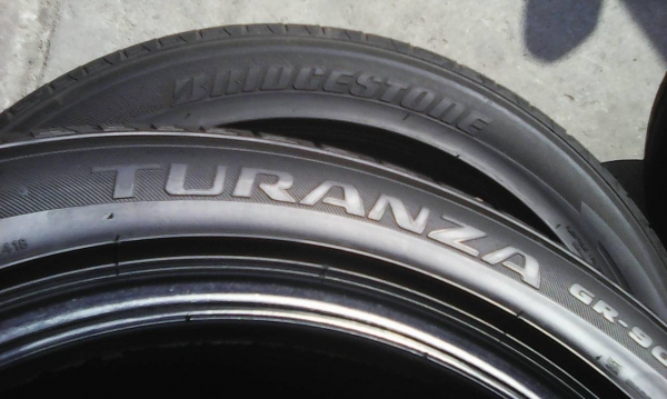 195/55R15 BRIDGESTONE TURANZA GR-90 ขอบสวย ชุด 4 เส้น tel.081-427-3941 ไอดีไลน์ autobot107 195/55R15 BRIDGESTONE TURANZA GR-90 ขอบสวย ชุด 4 เส้น tel.081-427-3941 ไอดีไลน์ autobot107