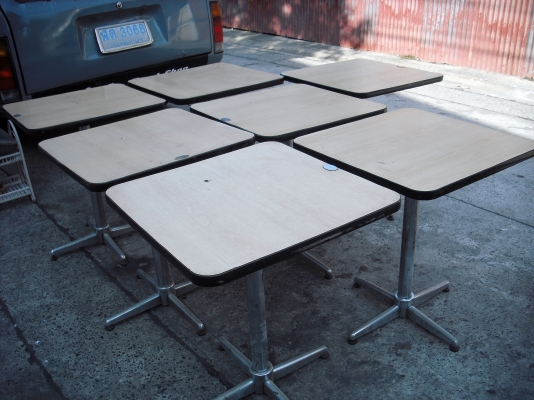 โต๊ะอาหารสำหรับร้านขายอาหาร ยีห้อ INDEX