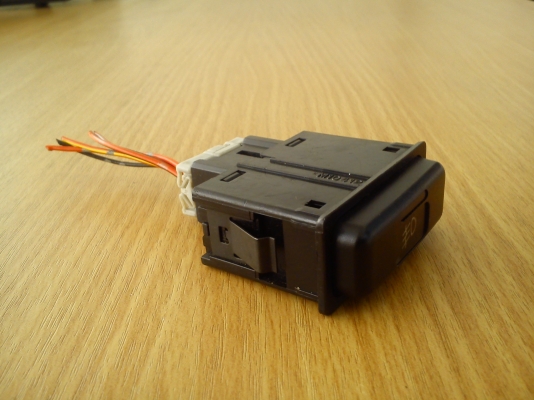 สวิตช์ ไฟตัดหมอก HONDA ACCORD ปี94-97 แนวนอนตัวใหญ่