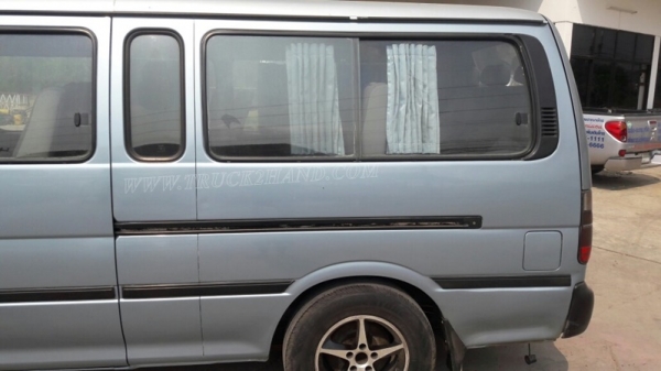 รถตู้  TOYOTA   ปีจดทะเบียน  2540  81 แรงม้า ใช้เชื้อเพลิง LPG สลับเบนซินได้ ทุกอย่างลงเล่มในทะเบียนแล้ว