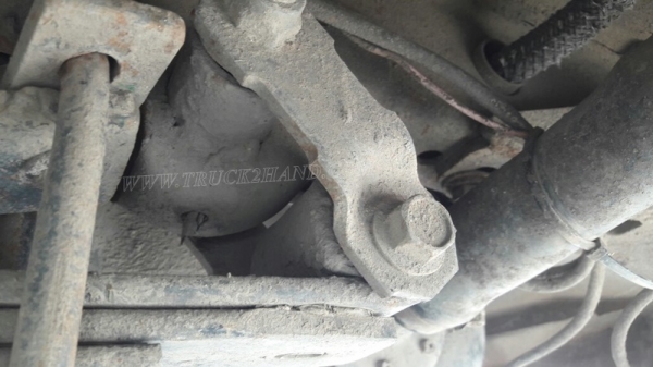 รถตู้  TOYOTA   ปีจดทะเบียน  2540  81 แรงม้า ใช้เชื้อเพลิง LPG สลับเบนซินได้ ทุกอย่างลงเล่มในทะเบียนแล้ว