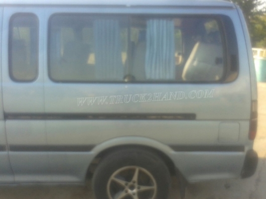 รถตู้  TOYOTA   ปีจดทะเบียน  2540  81 แรงม้า ใช้เชื้อเพลิง LPG สลับเบนซินได้ ทุกอย่างลงเล่มในทะเบียนแล้ว