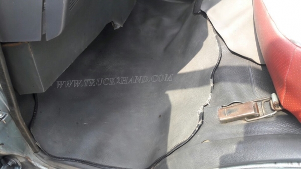 รถตู้  TOYOTA   ปีจดทะเบียน  2540  81 แรงม้า ใช้เชื้อเพลิง LPG สลับเบนซินได้ ทุกอย่างลงเล่มในทะเบียนแล้ว