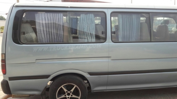 รถตู้  TOYOTA   ปีจดทะเบียน  2540  81 แรงม้า ใช้เชื้อเพลิง LPG สลับเบนซินได้ ทุกอย่างลงเล่มในทะเบียนแล้ว