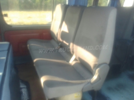 รถตู้  TOYOTA   ปีจดทะเบียน  2540  81 แรงม้า ใช้เชื้อเพลิง LPG สลับเบนซินได้ ทุกอย่างลงเล่มในทะเบียนแล้ว