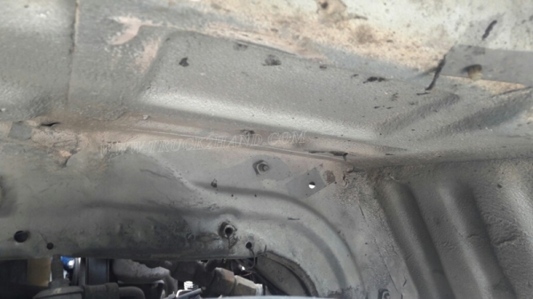 รถตู้  TOYOTA   ปีจดทะเบียน  2540  81 แรงม้า ใช้เชื้อเพลิง LPG สลับเบนซินได้ ทุกอย่างลงเล่มในทะเบียนแล้ว