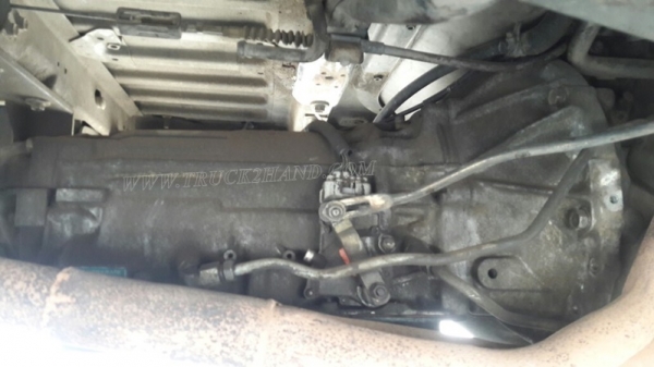 รถตู้  TOYOTA   ปีจดทะเบียน  2540  81 แรงม้า ใช้เชื้อเพลิง LPG สลับเบนซินได้ ทุกอย่างลงเล่มในทะเบียนแล้ว