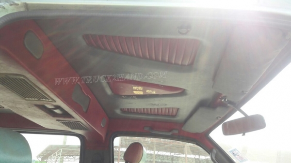 รถตู้  TOYOTA   ปีจดทะเบียน  2540  81 แรงม้า ใช้เชื้อเพลิง LPG สลับเบนซินได้ ทุกอย่างลงเล่มในทะเบียนแล้ว