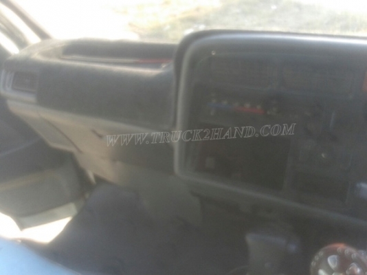 รถตู้  TOYOTA   ปีจดทะเบียน  2540  81 แรงม้า ใช้เชื้อเพลิง LPG สลับเบนซินได้ ทุกอย่างลงเล่มในทะเบียนแล้ว