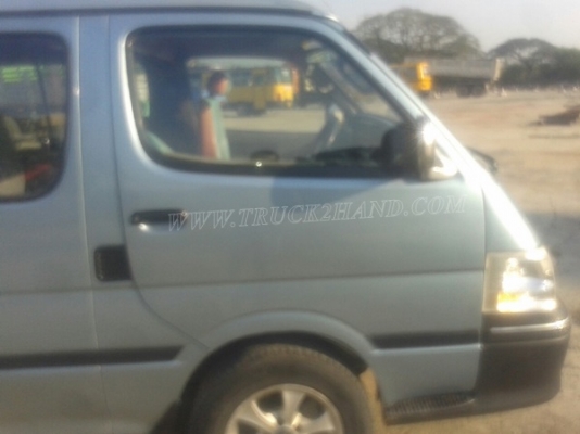 รถตู้  TOYOTA   ปีจดทะเบียน  2540  81 แรงม้า ใช้เชื้อเพลิง LPG สลับเบนซินได้ ทุกอย่างลงเล่มในทะเบียนแล้ว