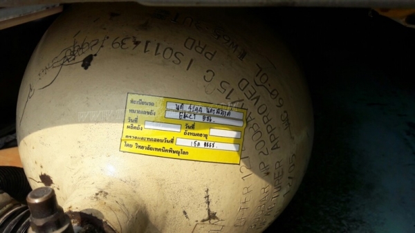 รถตู้  TOYOTA   ปีจดทะเบียน  2540  81 แรงม้า ใช้เชื้อเพลิง LPG สลับเบนซินได้ ทุกอย่างลงเล่มในทะเบียนแล้ว