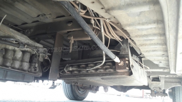 รถตู้  TOYOTA   ปีจดทะเบียน  2540  81 แรงม้า ใช้เชื้อเพลิง LPG สลับเบนซินได้ ทุกอย่างลงเล่มในทะเบียนแล้ว