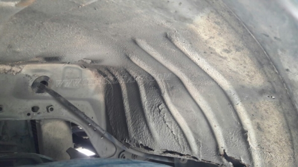 รถตู้  TOYOTA   ปีจดทะเบียน  2540  81 แรงม้า ใช้เชื้อเพลิง LPG สลับเบนซินได้ ทุกอย่างลงเล่มในทะเบียนแล้ว