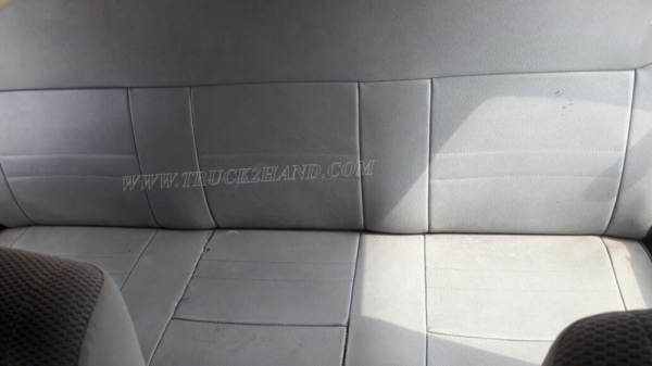 รถตู้  TOYOTA   ปีจดทะเบียน  2540  81 แรงม้า ใช้เชื้อเพลิง LPG สลับเบนซินได้ ทุกอย่างลงเล่มในทะเบียนแล้ว