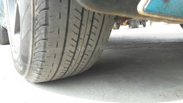 รถตู้  TOYOTA   ปีจดทะเบียน  2540  81 แรงม้า ใช้เชื้อเพลิง LPG สลับเบนซินได้ ทุกอย่างลงเล่มในทะเบียนแล้ว