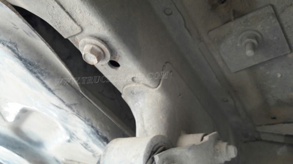 รถตู้  TOYOTA   ปีจดทะเบียน  2540  81 แรงม้า ใช้เชื้อเพลิง LPG สลับเบนซินได้ ทุกอย่างลงเล่มในทะเบียนแล้ว