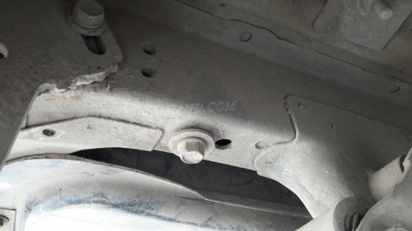 รถตู้  TOYOTA   ปีจดทะเบียน  2540  81 แรงม้า ใช้เชื้อเพลิง LPG สลับเบนซินได้ ทุกอย่างลงเล่มในทะเบียนแล้ว