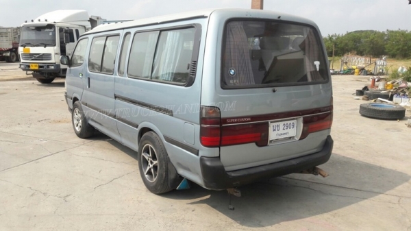 รถตู้  TOYOTA   ปีจดทะเบียน  2540  81 แรงม้า ใช้เชื้อเพลิง LPG สลับเบนซินได้ ทุกอย่างลงเล่มในทะเบียนแล้ว