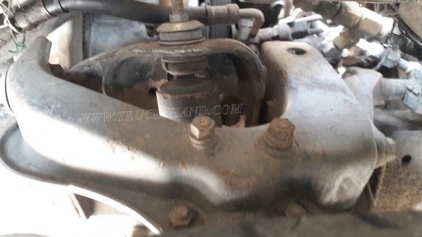 รถตู้  TOYOTA   ปีจดทะเบียน  2540  81 แรงม้า ใช้เชื้อเพลิง LPG สลับเบนซินได้ ทุกอย่างลงเล่มในทะเบียนแล้ว