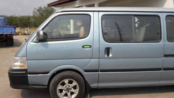 รถตู้  TOYOTA   ปีจดทะเบียน  2540  81 แรงม้า ใช้เชื้อเพลิง LPG สลับเบนซินได้ ทุกอย่างลงเล่มในทะเบียนแล้ว