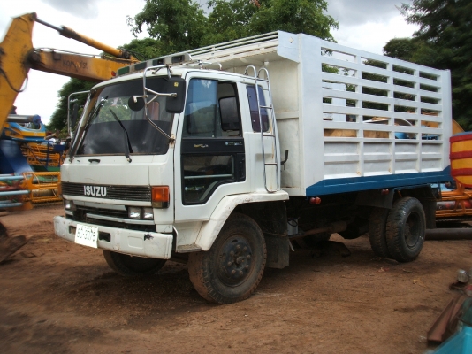 ขายรถดั้มพ์อีซูซุ ร็อกกี้ เครื่องยนต์ 185 แรงม้า สภาพดีพร้อมใช้งาน ขายดาวน์ 200,000 บาท ขายรถดั้มพ์อีซูซุ ร็อกกี้ เครื่องยนต์ 185 แรงม้า สภาพดีพร้อมใช้งาน ขายดาวน์ 200,000 บาท