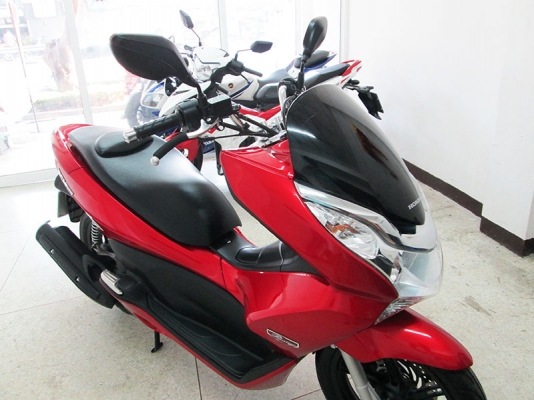 (โอนฟรี) ขาย PCX 150 สภาพนางฟ้า ไมล์แท้ 912 กม รถใช้มือเดียว สภาพสวย เครื่องหัวฉีดประหยัดน้ำมัน มีกุญแจแท้ 2 ดอก รีโมท มีเล่มพร้อมโอน