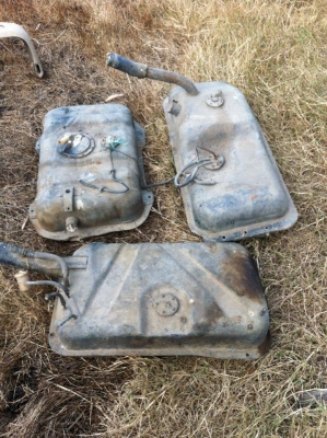 ถังน้ำมัน เก่าเก็บใช้ได้ทุกใบ ไม่มีรั่วครับ