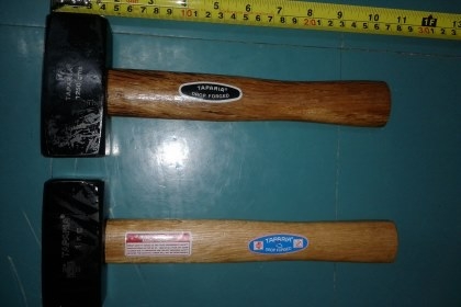 ขายค้อนปอนทาปาเรียงานเก่าอินเดียเหล็กเหนียวขนาดหัวค้อน1และ1.25กิโลกรัม