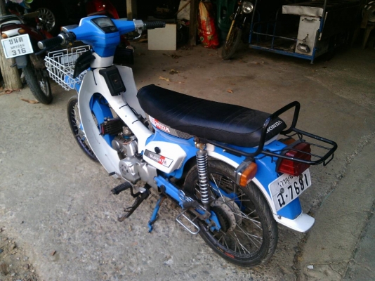 HONDA C700 เครื่อง 125 แรงๆ HONDA C700 เครื่อง 125 แรงๆ
