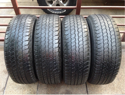 ยาง Bridgestone 265 70 16 สิ้นปี12 ดอกเยอะ พร้อมใช้งาน ราคาไม่แพง